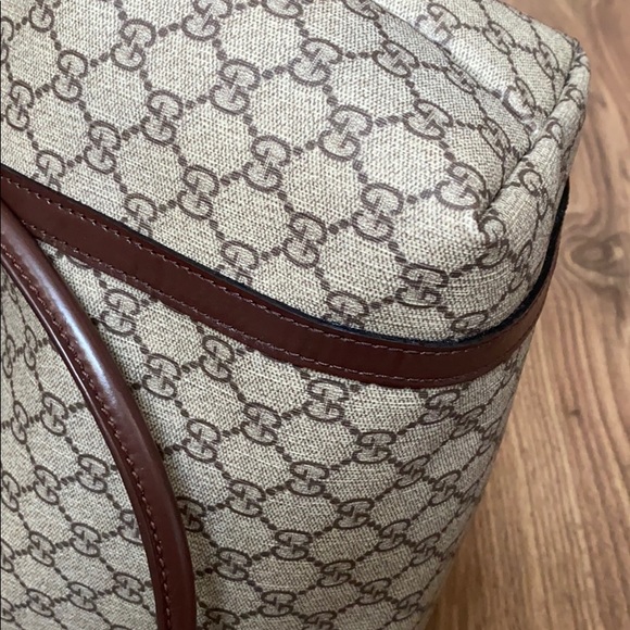 SOLD❗️💯 % authentic Gucci shoulder bag - Picture 4 of 16